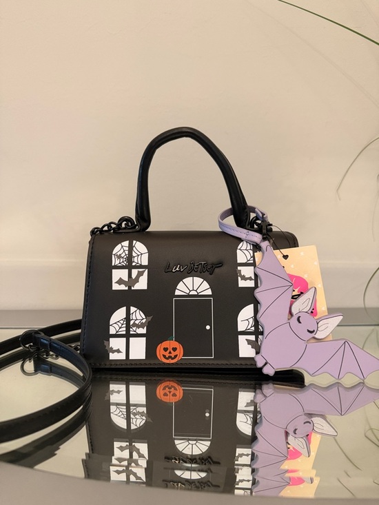 π BETSEY JOHNSON Haunted House Crossbody Bag with Bat Charm Black NWT - Picture 5 of 17